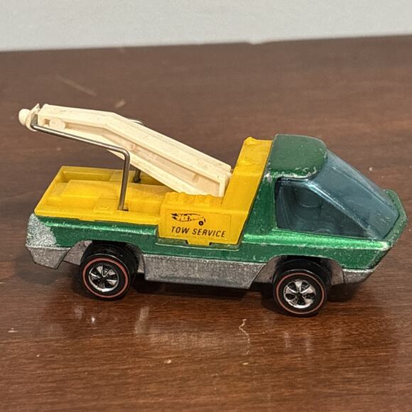Vintage 1969 HOT WHEELS REDLINE Heavyweights Tow Truck HK Green SPECTRAFLAME - Picture 3 of 10